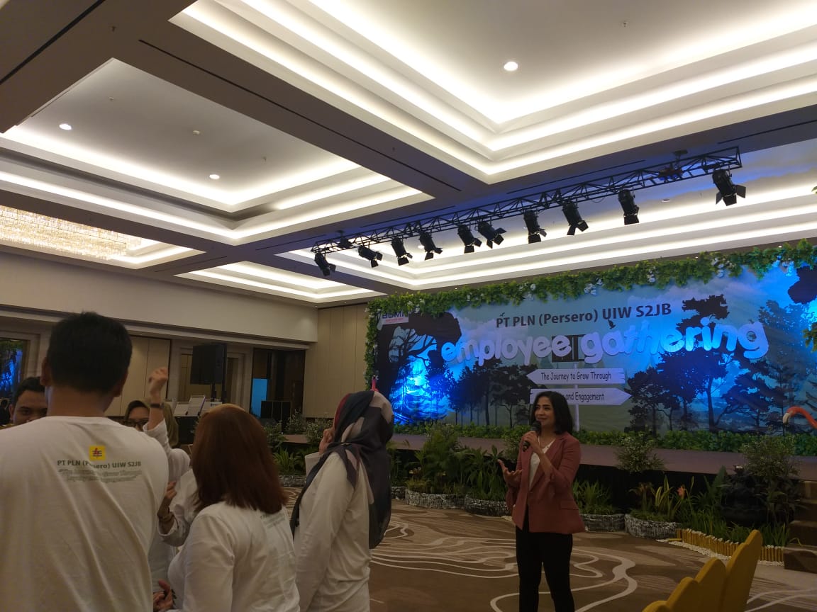 EMPLOYEE GATHERING PT PLN UIW S2JB